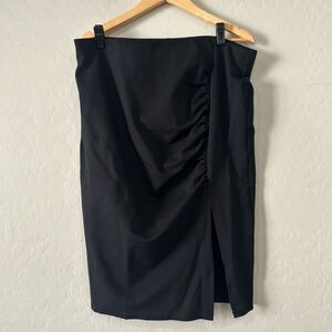 Torrid Black Ruched Pencil Skirt Size 1 Side Slit Stretchy 14/16 Plus Size